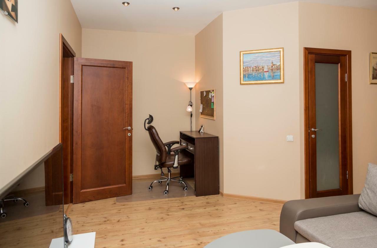 Baltic Amber In Diplomatic District & Free Parking Riga Exterior foto